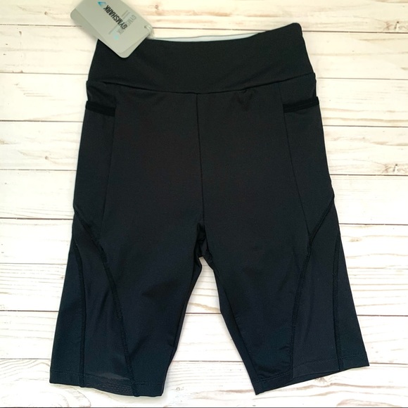 Gymshark Biker Shorts - Picture 2 of 3